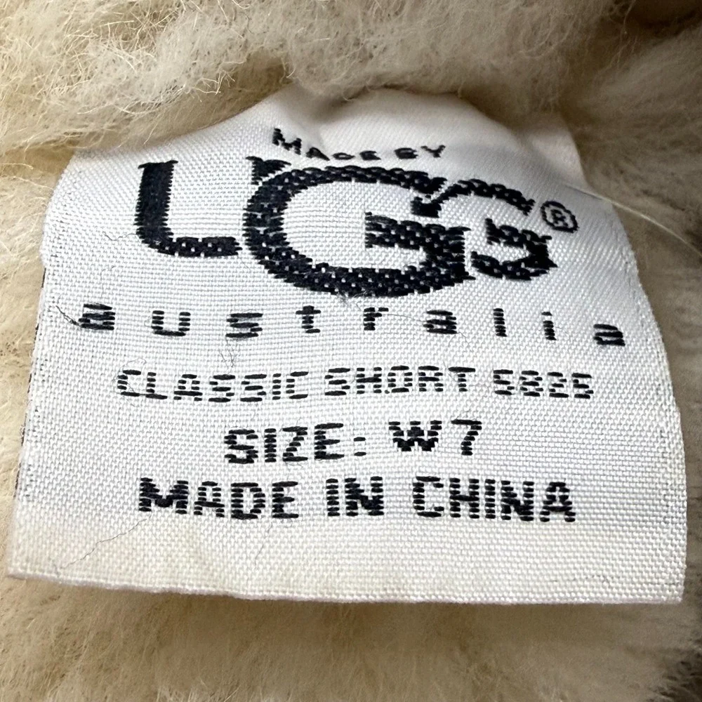 UGG Classic Short Boots Womens 7 Suede Beige Cream Shearling Sherpa Lined
